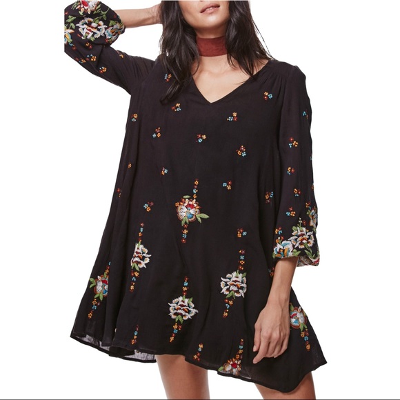 Free People Dresses & Skirts - NWT Free People Sz L Embroidered Swing Dress